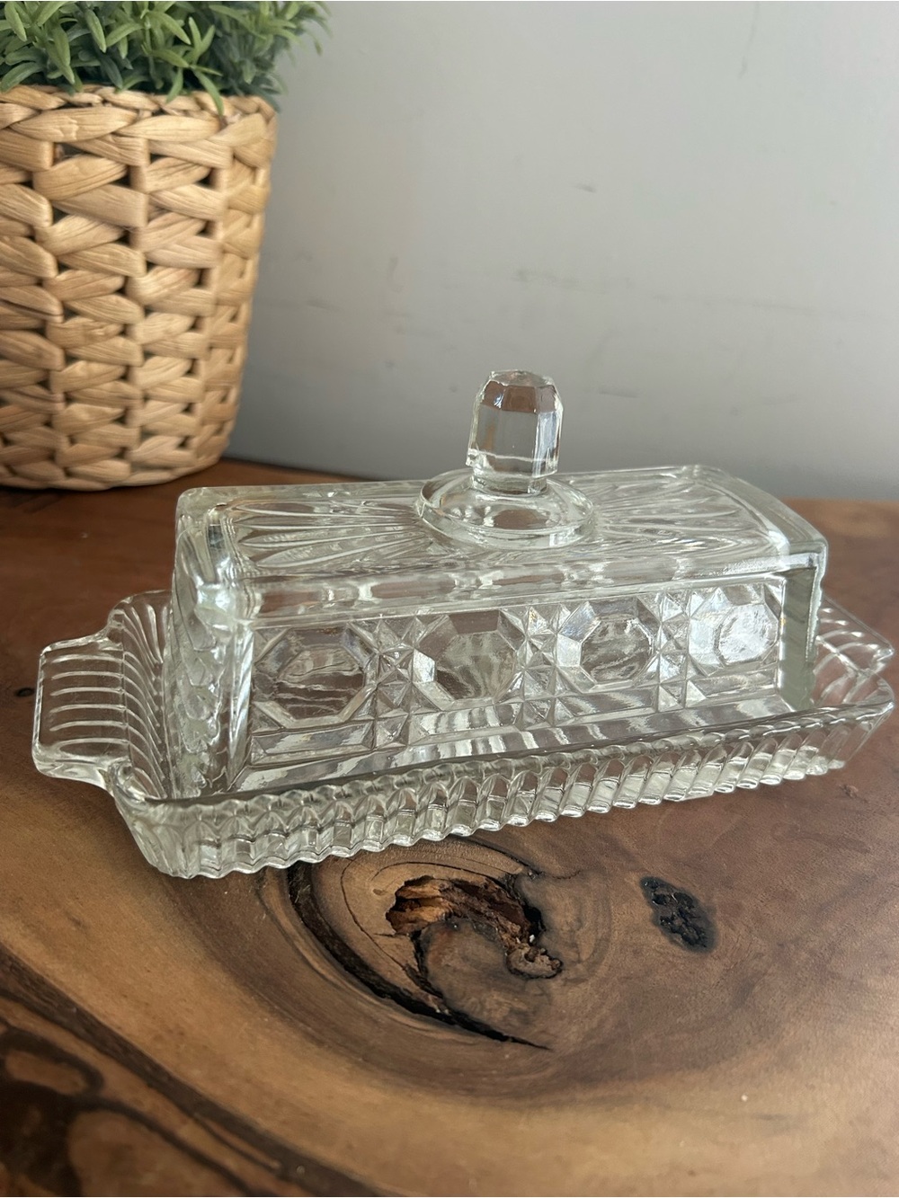 Vintage Federal Clear Glass Windsor Diamond Cut Covered Butter Dish- mint